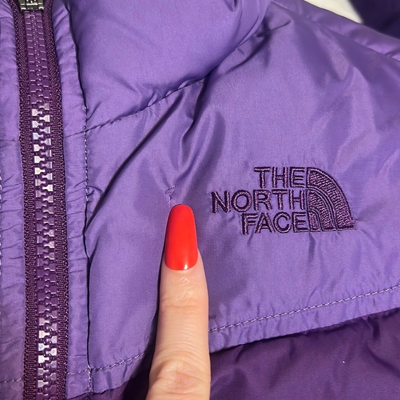 The North Face Girls Medium Purple Reversible Down Puffer Vest (flawed, as is) - Picture 6 of 14